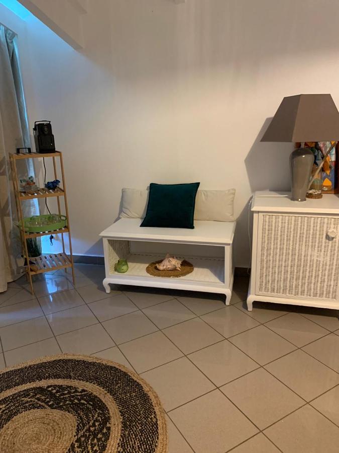 Le pélican Le Gosier  Esterno foto